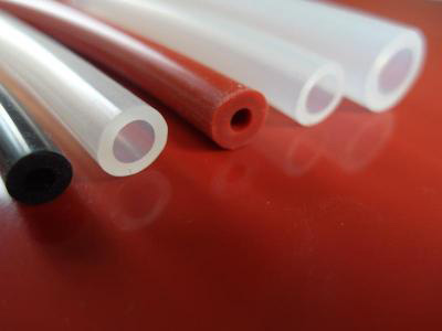 أختام، خراطيم، حبال سيليكون، ألواح مطاطية لصناعة الإنتاج، مصنع في بولندا